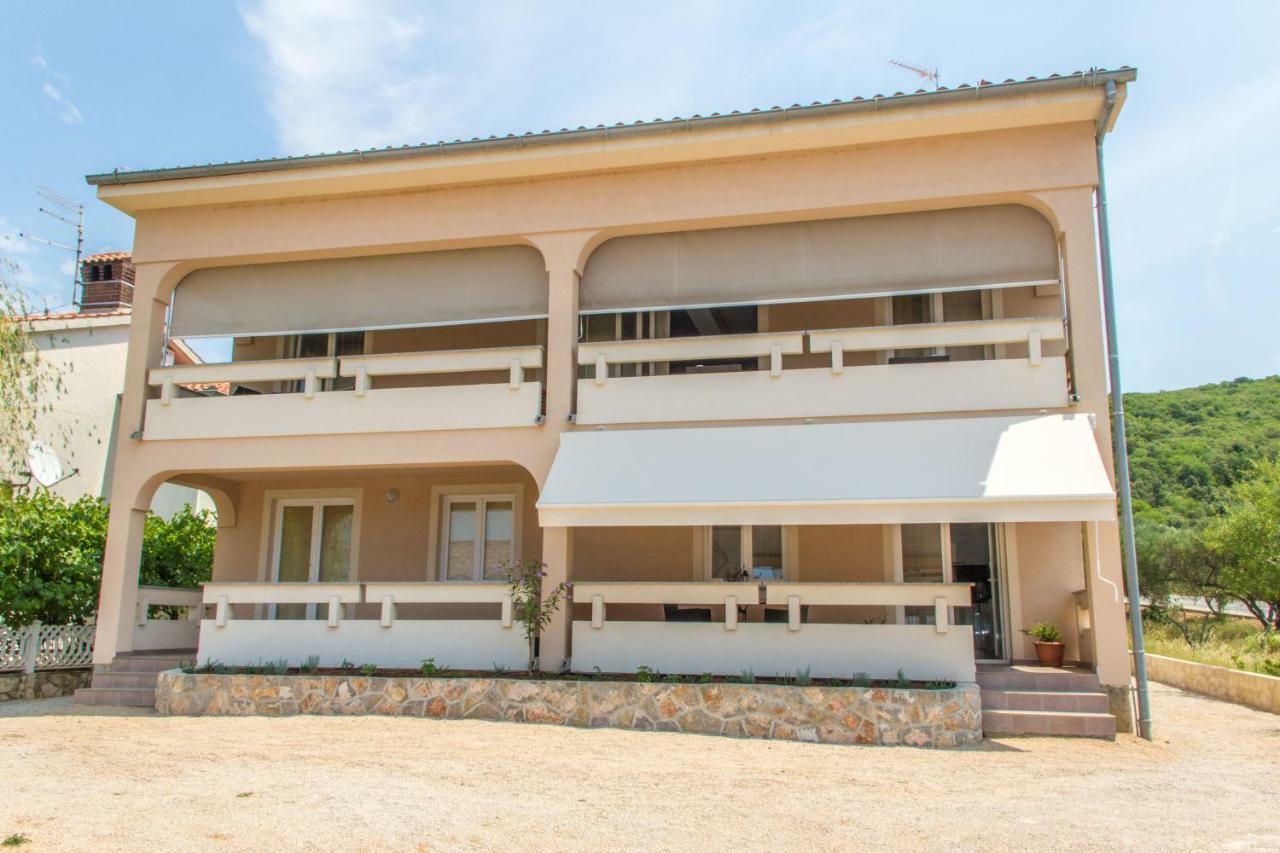 Apartmani Zoric Punat Exteriör bild