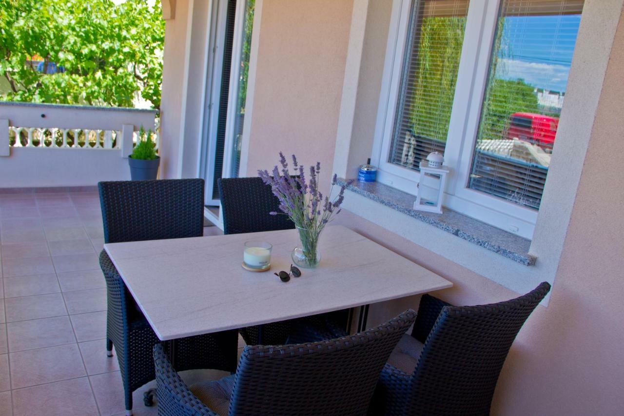 Apartmani Zoric Punat Exteriör bild