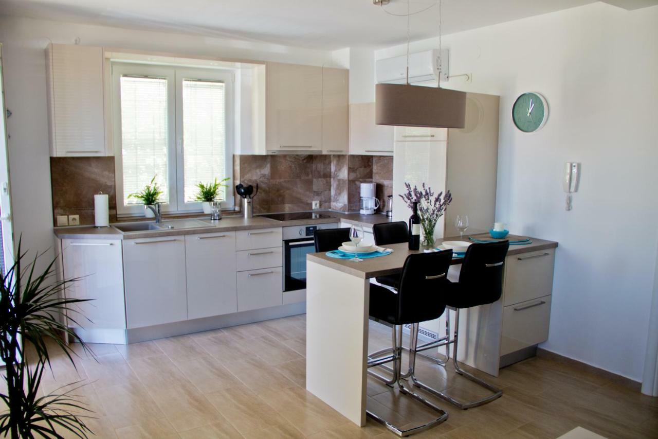 Apartmani Zoric Punat Exteriör bild